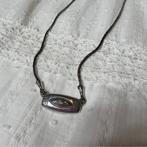 Brighton necklace silver tone finish heart clasp - Picture 4 of 6